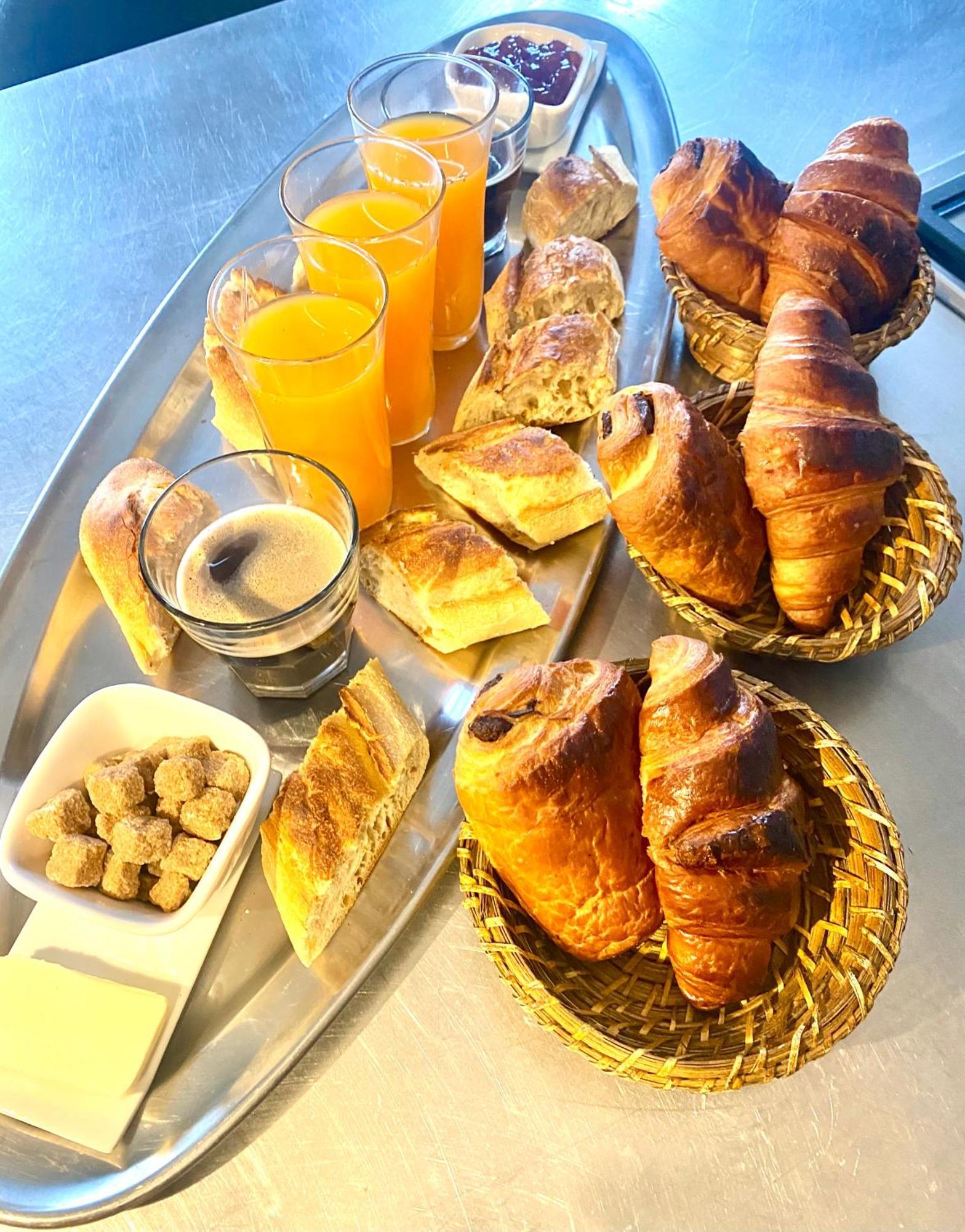 Bed and Breakfast Les 3 E Englebelmer Экстерьер фото